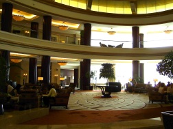 abu-dhabi-hotel-foyer-2