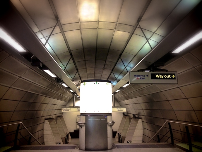 Way Out Sign Westminster Underground Station The Vibes